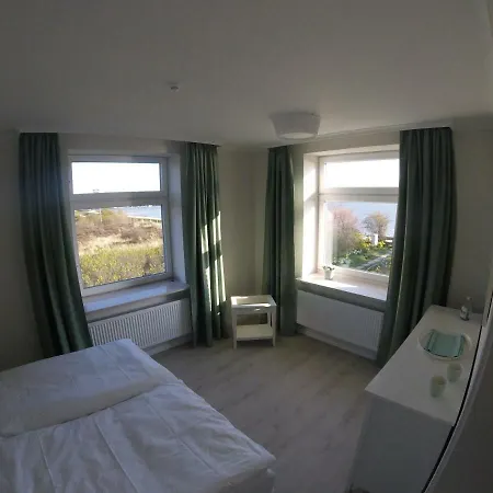 شقة Traumwohnung Mit Meerblick Und Strandkorb *
